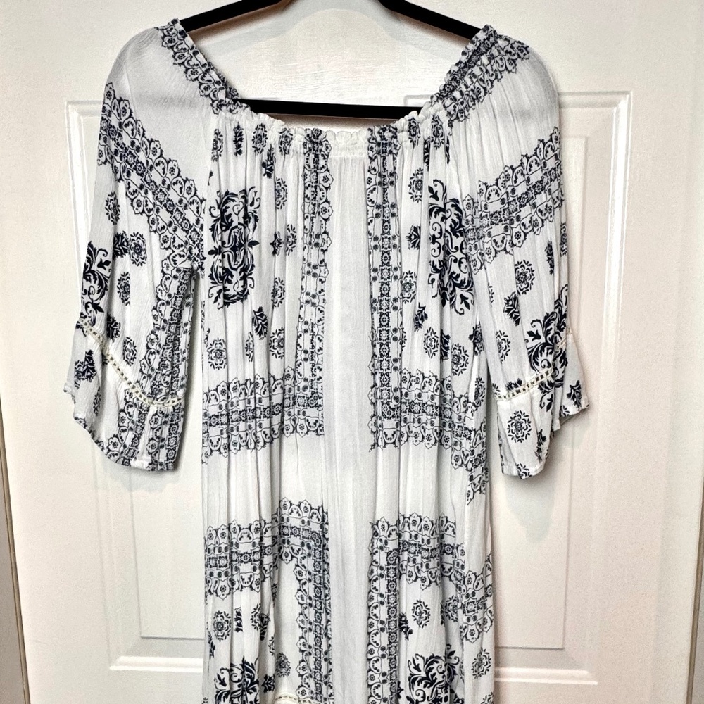 Exist Ladies Boho Long Sleeve Off Shoulder Blue & White Dress size Medium